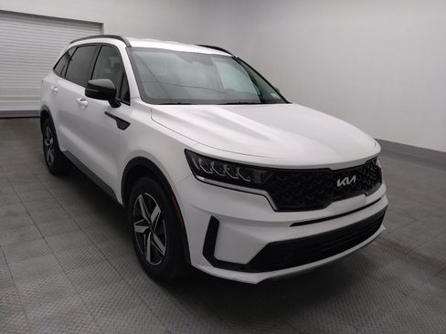 Used 2023 Kia Sorento S FWD image 13