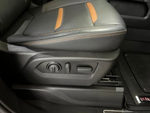 Used 2022 GMC Sierra 1500 AT4 w/ AT4 Preferred Package image 59