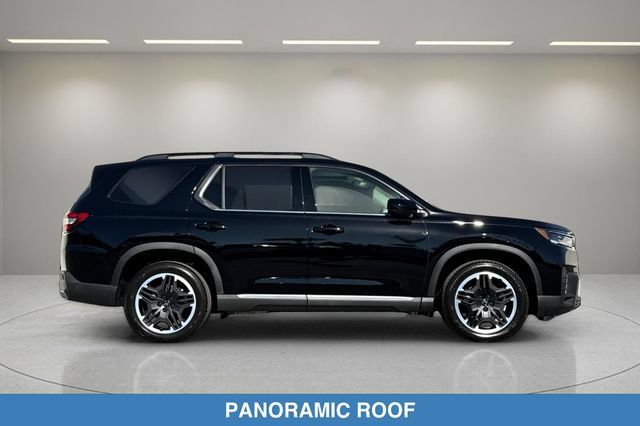 New 2026 Honda Pilot Touring image 4
