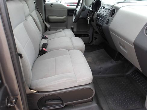 Used 2005 Ford F150 XL RWD image 6