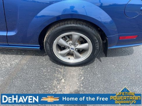 Used 2006 Ford Mustang GT RWD image 10