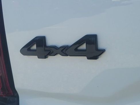 Used 2023 Toyota Tacoma SR AWD/4WD image 7