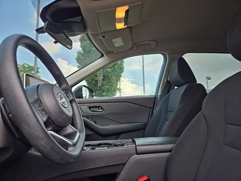Used 2023 Nissan Rogue S AWD/4WD image 29