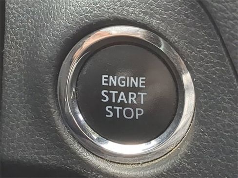 Used 2020 Toyota RAV4 XLE image 34