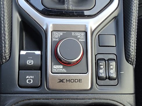 Used 2023 Subaru Forester Touring AWD/4WD image 32