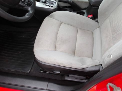 Used 2015 Chevrolet Cruze LT FWD image 18