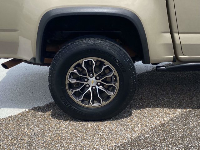 Used 2022 Chevrolet Colorado ZR2 AWD/4WD image 9