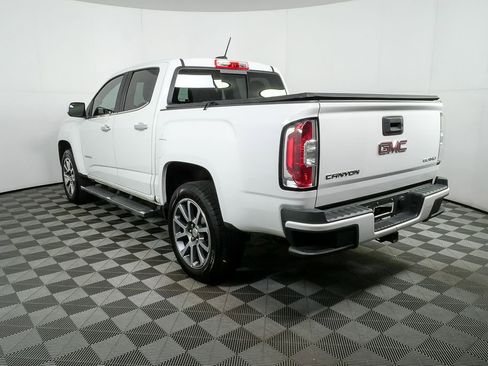 Used 2018 GMC Canyon Denali image 3