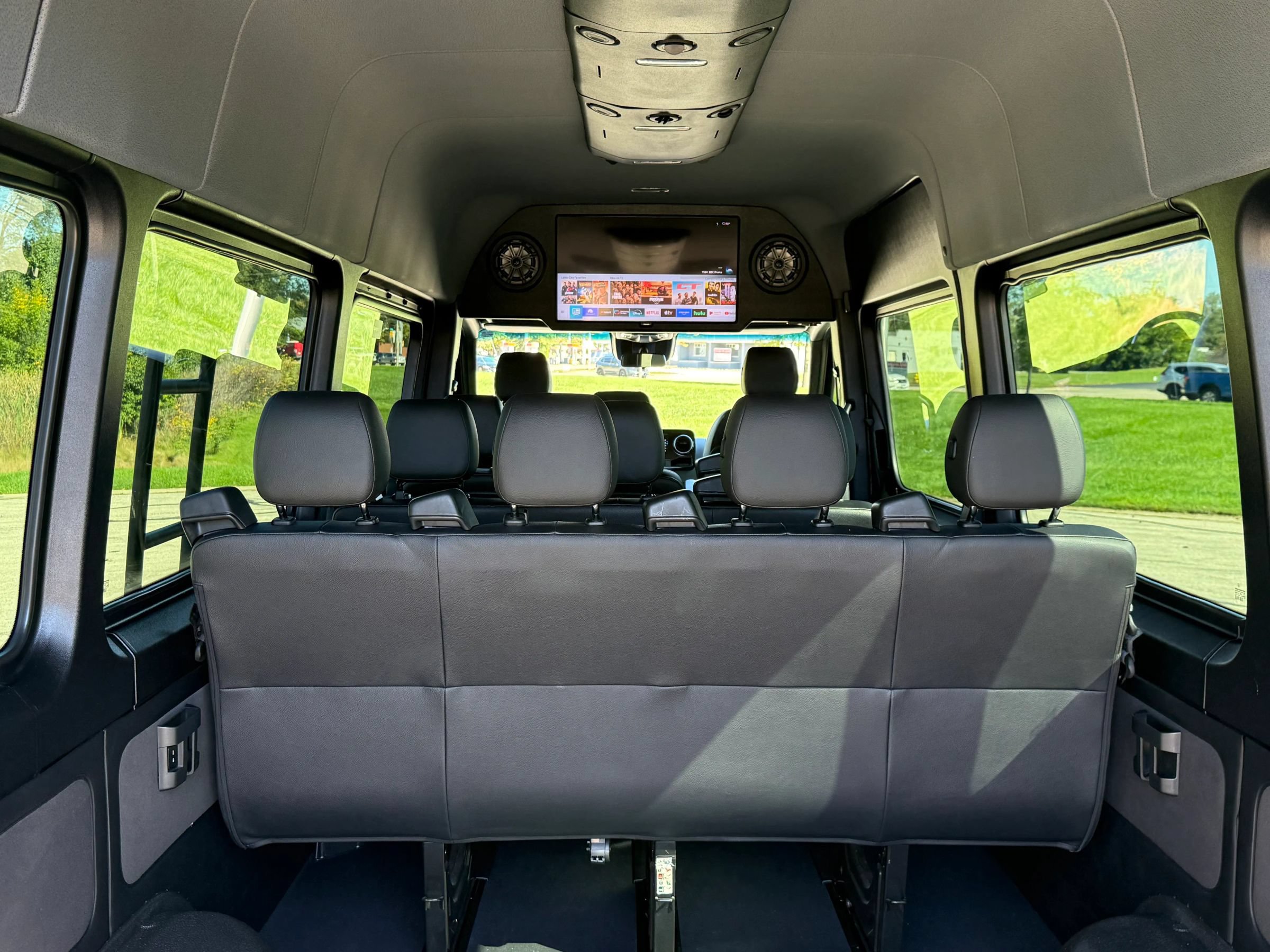 Used 2020 Mercedes-Benz Sprinter 2500 image 40