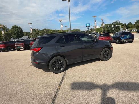 Used 2023 Chevrolet Equinox RS FWD image 8