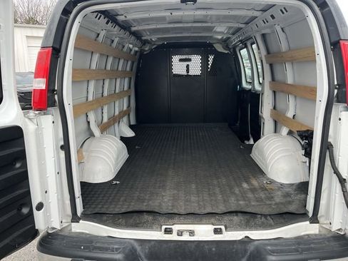 Used 2024 Chevrolet Express 2500 w/ Driver Convenience Package image 26