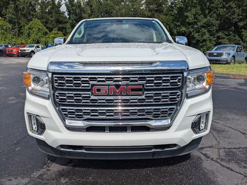 Used 2022 GMC Canyon Denali RWD image 9