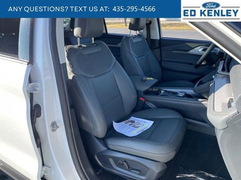 New 2026 Ford Explorer Active w/ Active Comfort Package image 28