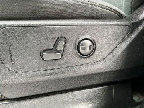 Used 2022 RAM 1500 Big Horn image 13