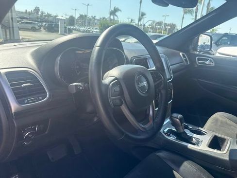 Used 2019 Jeep Grand Cherokee Altitude RWD image 7