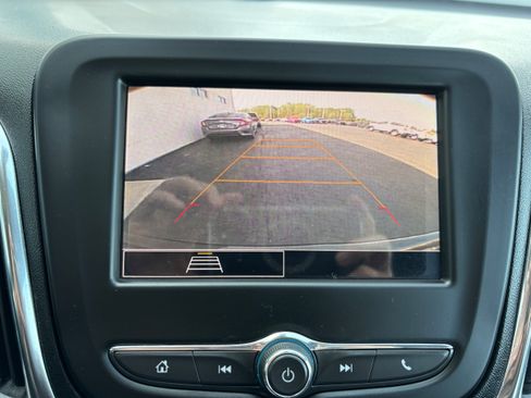 Used 2022 Chevrolet Equinox LT AWD/4WD image 26