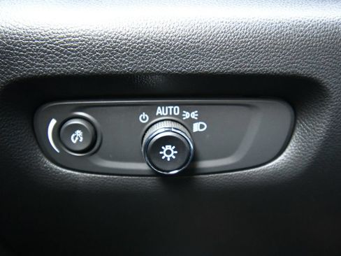 Used 2023 Chevrolet Traverse Premier w/ Redline Edition AWD/4WD image 24