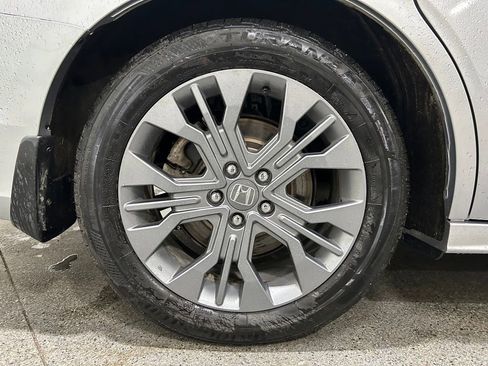 Certified 2026 Honda Odyssey Touring image 10