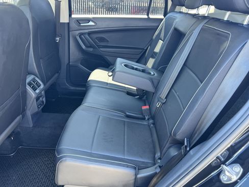 Used 2021 Volkswagen Tiguan SE AWD/4WD image 24