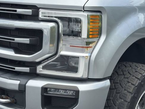 Used 2022 Ford F350 Platinum AWD/4WD image 11