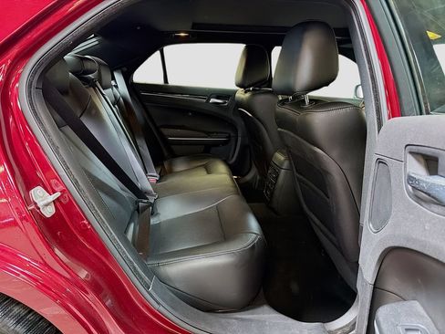 Used 2023 Chrysler 300 S w/ Comfort Group RWD image 28