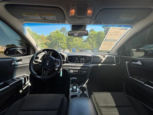 Used 2021 Kia Sportage LX w/ LX Fwd Popular Package image 15