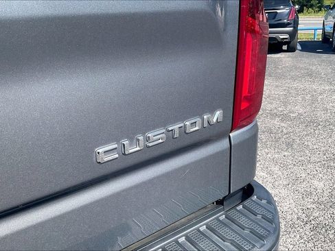 Used 2020 Chevrolet Silverado 1500 Custom w/ Custom Value Package RWD image 25