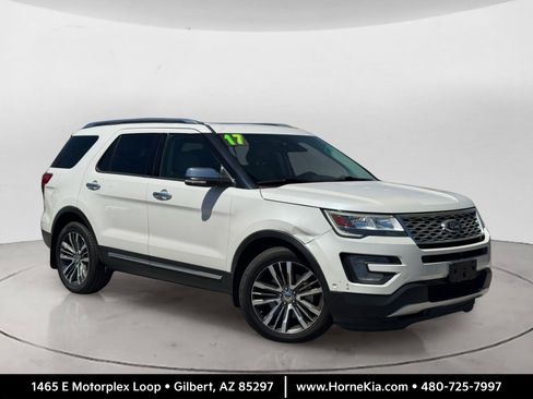 Used 2017 Ford Explorer Platinum AWD/4WD image 1