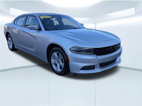 Used 2022 Dodge Charger SXT w/ Leather Interior Group image 9