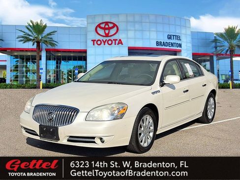 Used 2010 Buick Lucerne CXL image 1