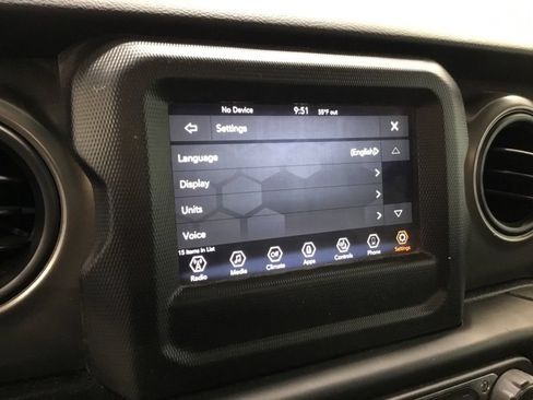 Used 2022 Jeep Gladiator Sport AWD/4WD image 26