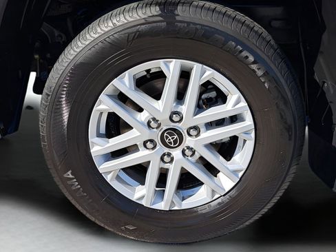 Used 2024 Toyota Tundra SR5 w/ SR5 Convenience Package image 5