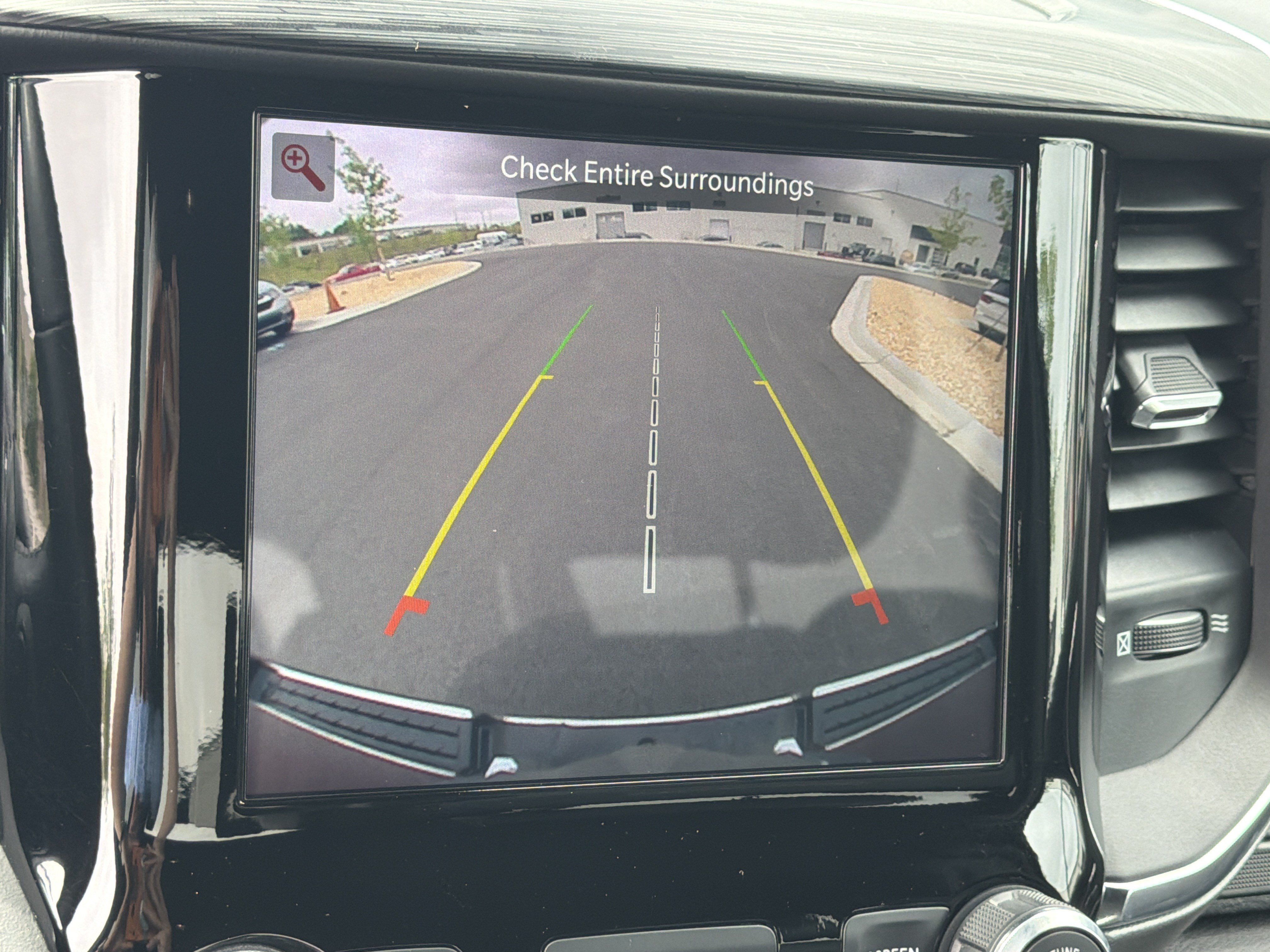 Used 2024 RAM 1500 Laramie RWD image 31