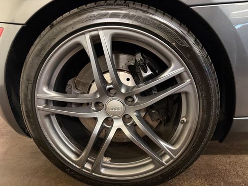 Used 2011 Audi R8 V10 image 20