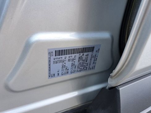 Used 2025 Nissan Rogue SV image 22