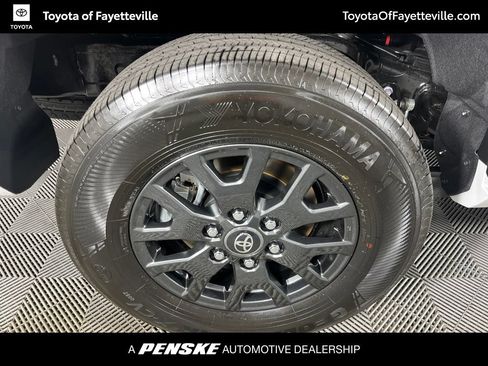 Used 2026 Toyota 4Runner SR5 AWD/4WD image 13