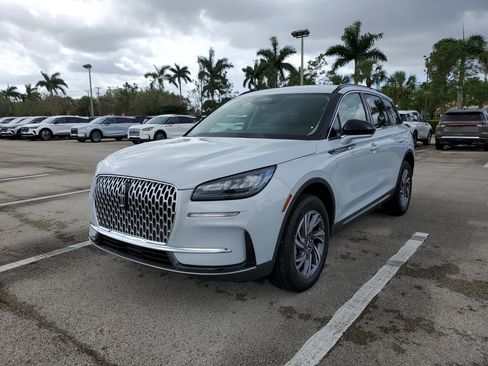 New 2026 Lincoln Corsair Premiere FWD image 2