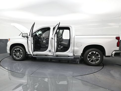 Used 2024 Chevrolet Silverado 1500 High Country w/ Technology Package RWD image 30
