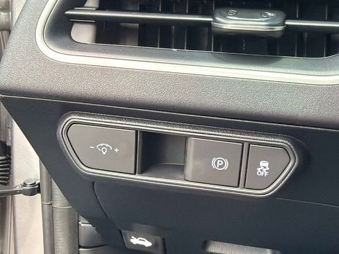 New 2026 Kia K4 FWD image 27