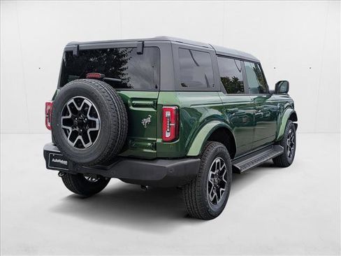 New 2025 Ford Bronco Outer Banks image 2