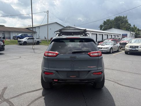 Used 2014 Jeep Cherokee Trailhawk w/ Comfort/Convenience Group AWD/4WD image 7