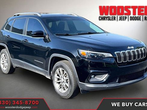 Used 2019 Jeep Cherokee Latitude Plus w/ Comfort/Convenience Group AWD/4WD image 1