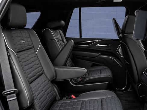 Used 2023 Cadillac Escalade V AWD/4WD image 20