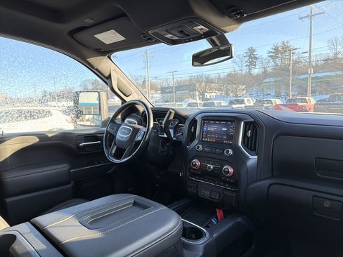 Used 2020 GMC Sierra 2500 AT4 image 16