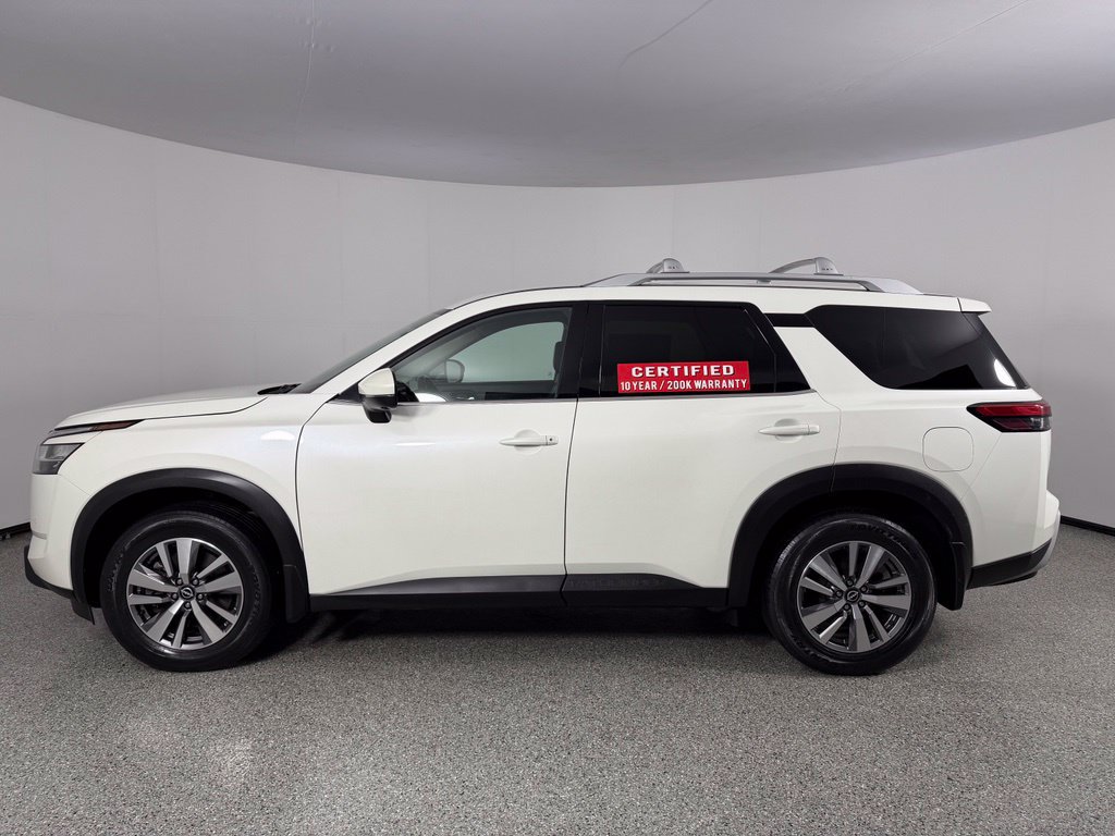 Used 2022 Nissan Pathfinder SL AWD/4WD image 3