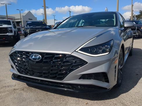 Used 2023 Hyundai Sonata Limited image 9