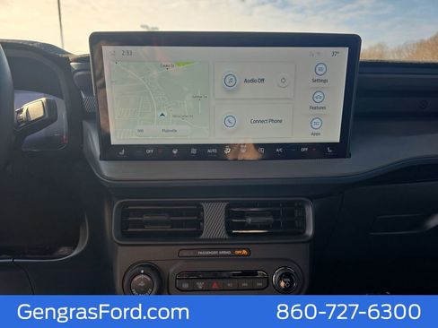 Certified 2025 Ford Maverick Lariat w/ Black Appearance Package image 30