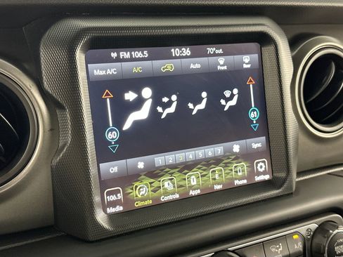 Used 2023 Jeep Wrangler Willys image 16