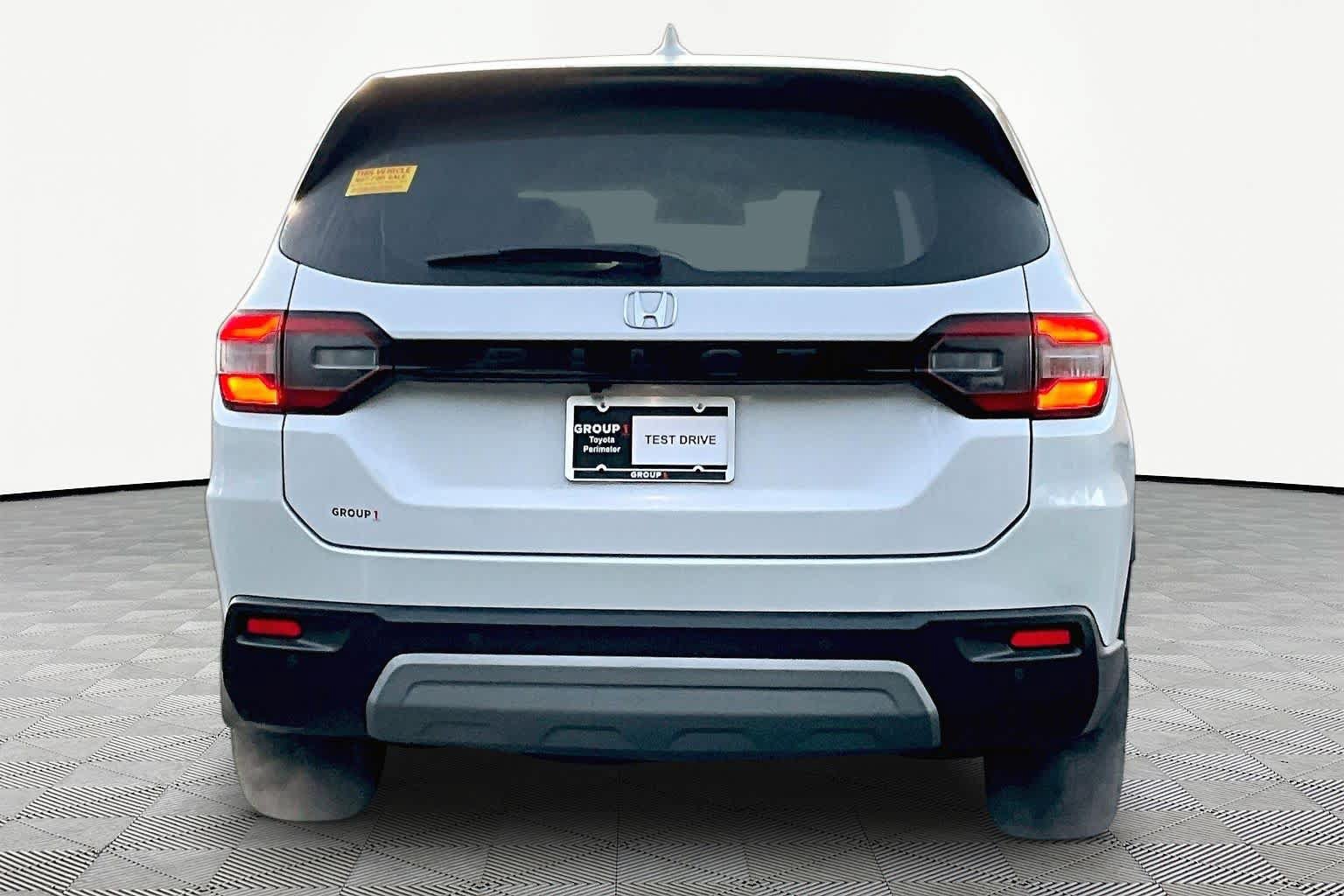 Used 2025 Honda Pilot EX-L image 5