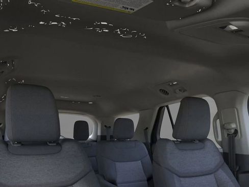 New 2026 Ford Explorer Active image 24